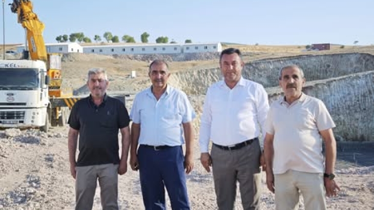 BELEDİYE BAŞKANIMIZ MUHSİN YILMAZ TOKİ İNŞAAT SAHASINI ZİYARET ETTİ.